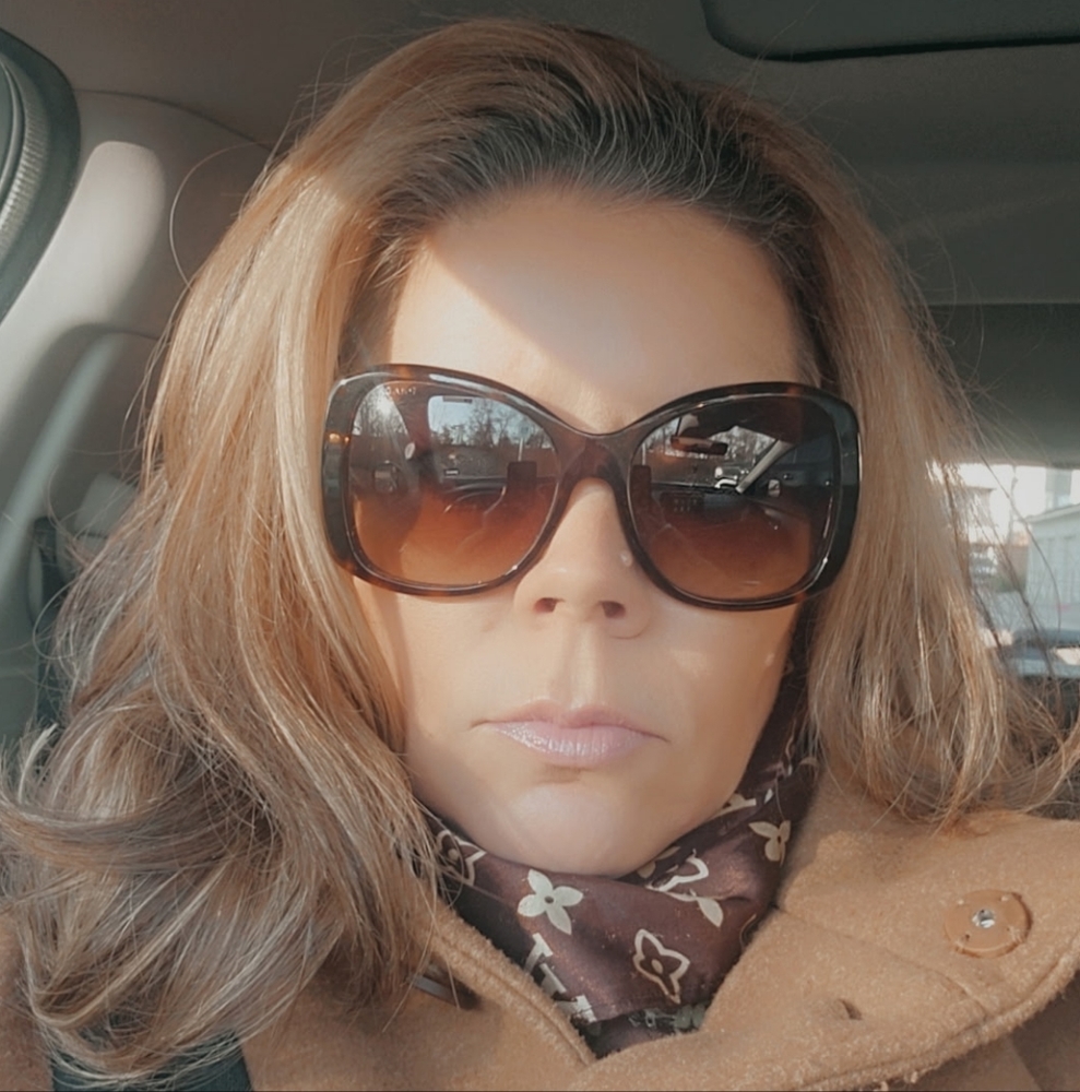 Meet your Posher, Melissa